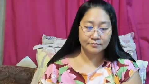 Snapshot of sweetpilipina88 chatting on 07/05/26, 10:55 MIA online show from 07/05/26, 10:55