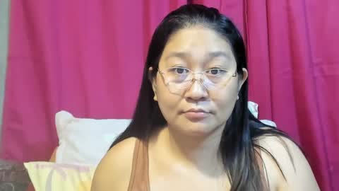 Snapshot of sweetpilipina88 chatting on 07/14/26, 10:21 MIA online show from 07/14/26, 10:21