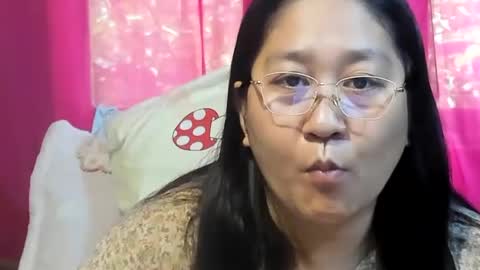 Snapshot of sweetpilipina88 chatting on 07/29/26, 02:53 MIA online show from 07/29/26, 02:53