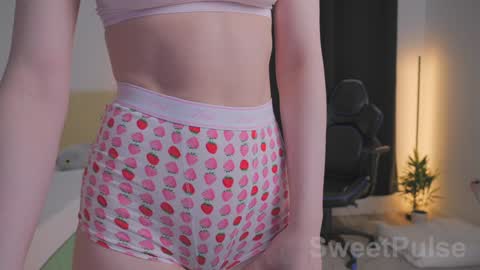 Rose online show from 10/17/25, 08:33