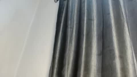 slim ivy online show from 11/04/25, 06:51