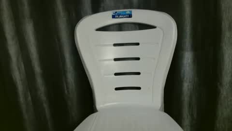 slim ivy online show from 12/21/25, 04:08