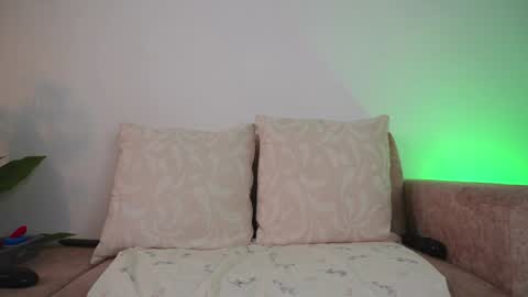 Snapshot of sweetpussyhot_ chatting on 01/30/25, 12:37 Hello Welcome Im here from WEDNESDAY to SUNDAY 430am to 830am and 3 to 7 timeMONDAY and TUESDAY i rest online show from 01/30/25, 12:37