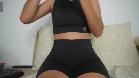 Snapshot of sweetpussyhot_ chatting on 02/19/25, 09:39 Hello Welcome Im here from WEDNESDAY to SUNDAY 430am to 830am and 3 to 7 timeMONDAY and TUESDAY i rest online show from 02/19/25, 09:39