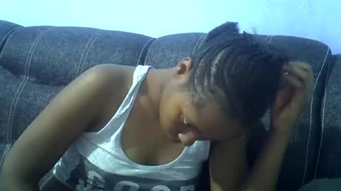 queen online show from 03/09/26, 02:15