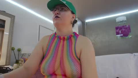 Snapshot of sweetraisa chatting on 05/02/26, 09:42 SweetRaisa online show from 05/02/26, 09:42