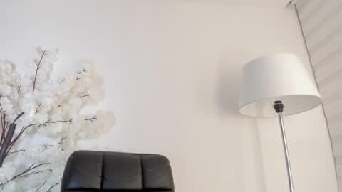  Alice Woolridge  online show from 01/13/25, 03:56