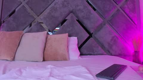 sweetsalome_01 online show from 02/09/26, 01:04