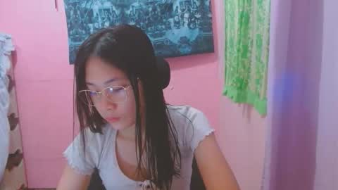 Snapshot of sweetsexygirl20 chatting on 05/30/26, 03:58 Mia online show from 05/30/26, 03:58