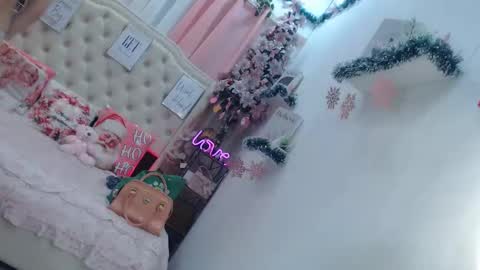 Ningning online show from 11/12/25, 11:10