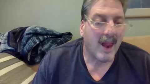 sweetbrowneyes623 online show from 01/05/25, 08:10