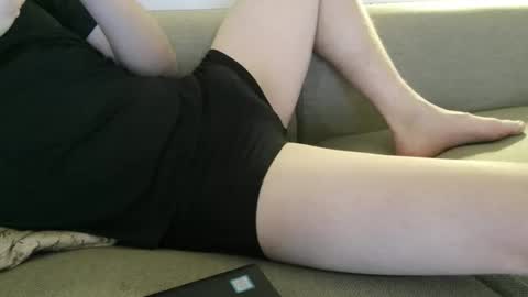Snapshot of sweetsinner83 chatting on 04/14/26, 08:04 sweetsinner83 online show from 04/14/26, 08:04