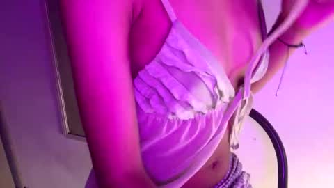 SweetSinnyX online show from 04/18/26, 12:36