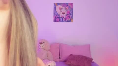 Sofia sweet online show from 03/22/26, 02:20