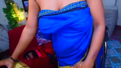 SweetSour online show from 11/21/25, 12:43