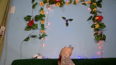 spicy online show from 03/03/25, 10:10