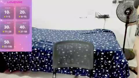lili online show from 07/13/26, 09:06
