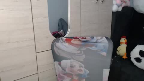 sweett_candy1 online show from 01/18/26, 02:04