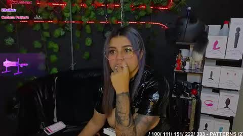 Snapshot of sweett_mollyy chatting on 09/20/25, 07:53 Molly -  INDEPENDENT MODEL online show from 09/20/25, 07:53