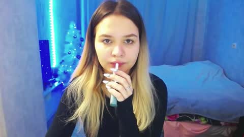 Snapshot of sweettchloe chatting on 12/23/24, 11:04 SweetTChloe online show from 12/23/24, 11:04