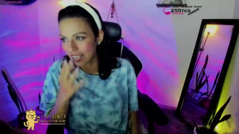 Snapshot of sweettianna chatting on 05/03/26, 04:40 shamanta Independent modelHelp me reach 100 thumbs up online show from 05/03/26, 04:40