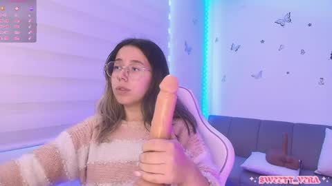 Snapshot of sweettvera_ chatting on 04/29/26, 04:44 Veronica Independent Model online show from 04/29/26, 04:44