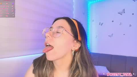 Snapshot of sweettvera_ chatting on 05/12/26, 01:30 Veronica Independent Model online show from 05/12/26, 01:30