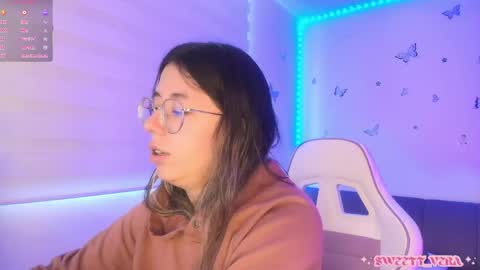 Snapshot of sweettvera_ chatting on 06/05/26, 01:39 Veronica Independent Model online show from 06/05/26, 01:39