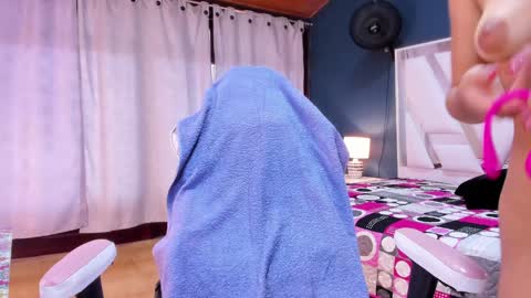 Snapshot of sweettyalondra chatting on 02/06/25, 10:00 ALONDRA online show from 02/06/25, 10:00