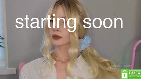 Elis  a little vacation Ill be here Saturday my schedules in bio online show from 11/16/25, 08:09