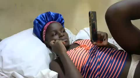 sweetvallerie online show from 02/13/25, 11:47