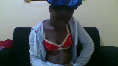 sweetvallerie online show from 10/27/25, 06:45