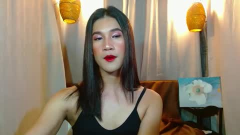 Snapshot of sweetvictoria2000 chatting on 02/04/25, 12:44 sweetvictoria2000 online show from 02/04/25, 12:44