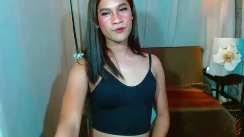 Snapshot of sweetvictoria2000 chatting on 02/16/25, 04:42 sweetvictoria2000 online show from 02/16/25, 04:42