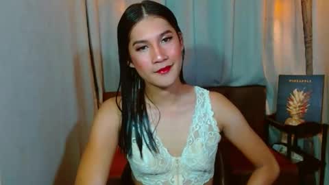 Snapshot of sweetvictoria2000 chatting on 02/26/25, 09:21 sweetvictoria2000 online show from 02/26/25, 09:21