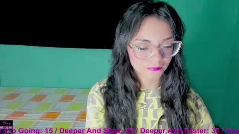 Snapshot of sweetxbig chatting on 05/06/26, 02:51 Alyssa Matt . Nice to meet you thumb up me please its important online show from 05/06/26, 02:51