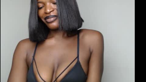 sweetxxboobsx online show from 11/08/25, 08:25