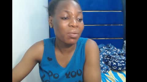 Snapshot of sweetxxpie chatting on 09/21/25, 08:43 Sweetxxpie online show from 09/21/25, 08:43