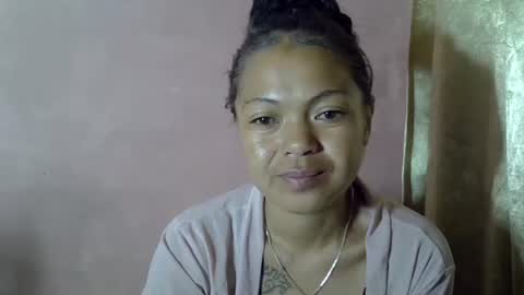 Snapshot of sweety_angel_7 chatting on 05/18/26, 10:59 Sarah online show from 05/18/26, 10:59