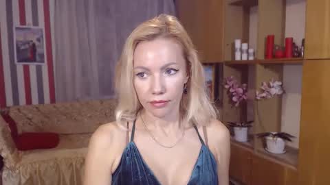 Sweety friend online show from 11/04/25, 07:57