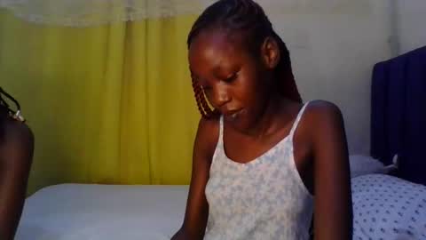 Vickky online show from 04/18/26, 07:58