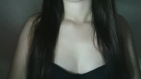 Snapshot of sweety_princess15 chatting on 09/09/25, 04:28 sweety_princess15 online show from 09/09/25, 04:28