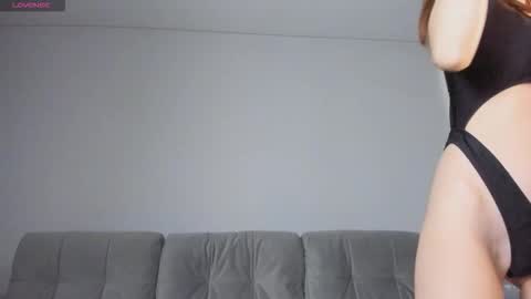 Vikky online show from 10/13/25, 12:43