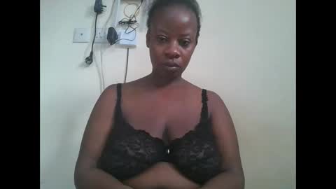 sweetyass25 online show from 09/29/25, 04:28