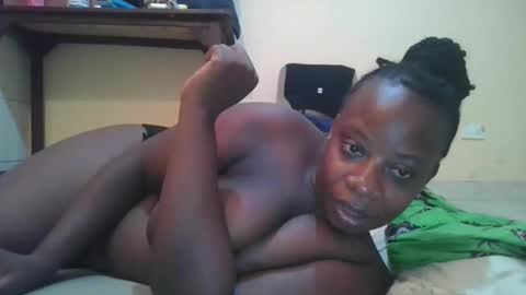 sweetyass25 online show from 03/11/26, 07:31