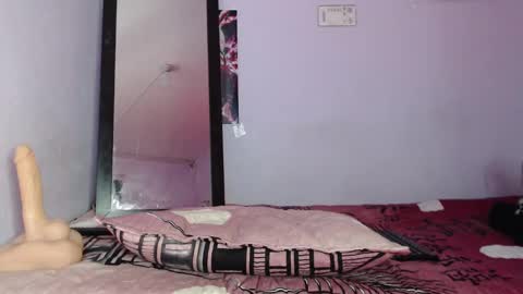 Snapshot of sweetybrenda_ chatting on 12/19/24, 10:00 Brenda online show from 12/19/24, 10:00