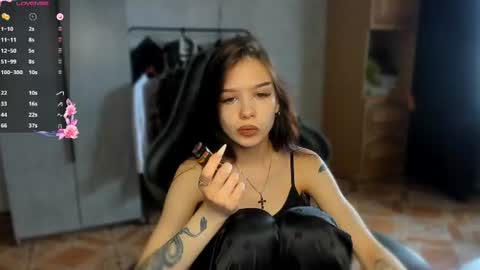 Snapshot of sweetydeviliya chatting on 07/20/26, 06:17 sweetydeviliya online show from 07/20/26, 06:17