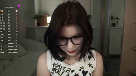 Astrid online show from 01/06/26, 06:22