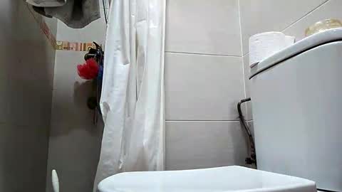 Silvia online show from 04/24/26, 05:15