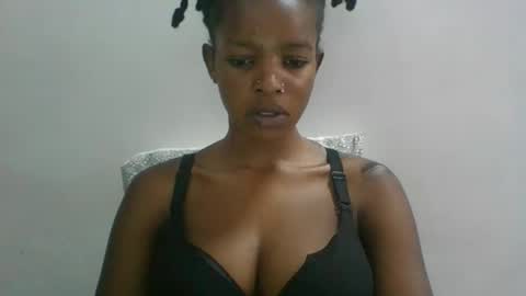 sweetz_candice online show from 10/21/25, 10:38